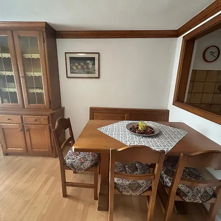 Nyaraló Family House *