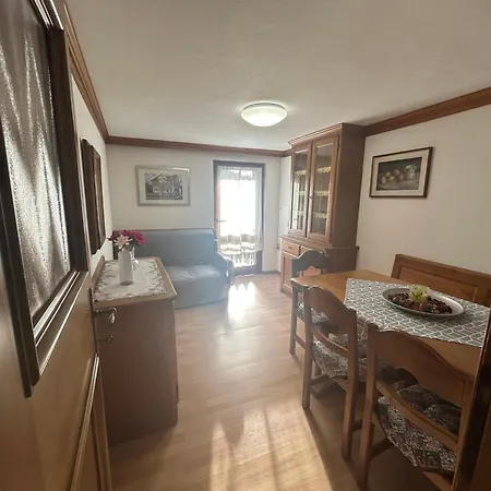 Nyaraló Family House *